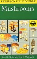 Mushrooms (Peterson Field Guide)