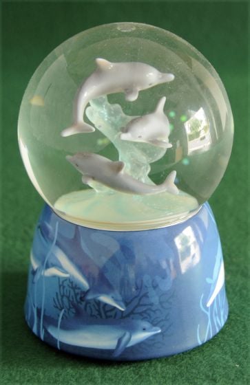 Dolphins Waterglobe